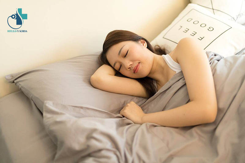 Ngủ đủ giấc ngăn ngừa tuổi 30